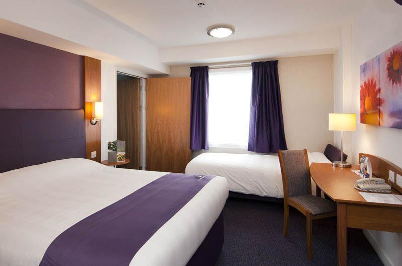 Premier Inn Bristol City Centre King Street Dış mekan fotoğraf